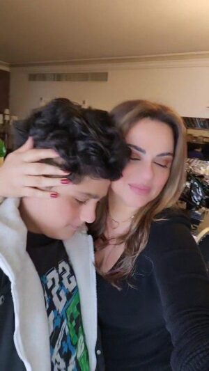 Pascale Machaalani Instagram - #ينعاد على كل #الام بالصحة ويخليلي امي يارب .والله يرحم كل يلي ماتوا .
#عيد_الام #عيد_الربيع
#باسكال_مشعلاني
#احلى_واحلى
#pascalemachaalani
#happymothersday
#happymother