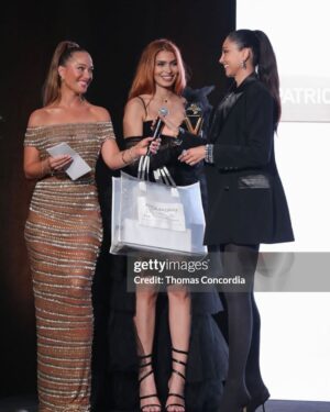 Patricia Contreras Instagram - Thank you to all of you, we won the award for “best luxury lifestyle” @influencersglobalawards @influencers_insider, it was definitely a pinch me moment, all this is because of you, you inspire me everyday to create and share with you everything I do 🫧🤍✨ thanks to all of you for this amazing award 🥇
@influencersglobalawards
@influencers_insider
@aroma360
@yonkausa
#InfluencersGlobalAwardsAroma360 #InfluencersGlobalAwards
Thanks to @onauratoutvu for this rock attire 🤍
-
-
-
#luxury #content #createcontent #influencerstyle #influencerinsider #oodt #model