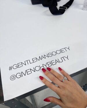 Patricia Contreras Instagram - Ladies and gentlemen the new @givenchybeauty perfum
-
#paris #givenchybeauty #givenchyperfume #influence #content #contentcreator