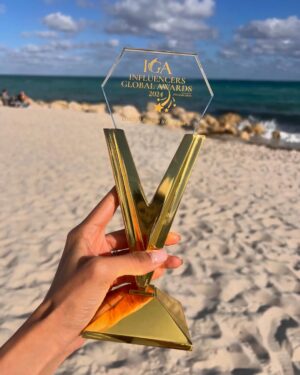 Patricia Contreras Instagram - Thank you to all of you, we won the award for “best luxury lifestyle” @influencersglobalawards @influencers_insider, it was definitely a pinch me moment, all this is because of you, you inspire me everyday to create and share with you everything I do 🫧🤍✨ thanks to all of you for this amazing award 🥇
@influencersglobalawards
@influencers_insider
@aroma360
@yonkausa
#InfluencersGlobalAwardsAroma360 #InfluencersGlobalAwards
Thanks to @onauratoutvu for this rock attire 🤍
-
-
-
#luxury #content #createcontent #influencerstyle #influencerinsider #oodt #model