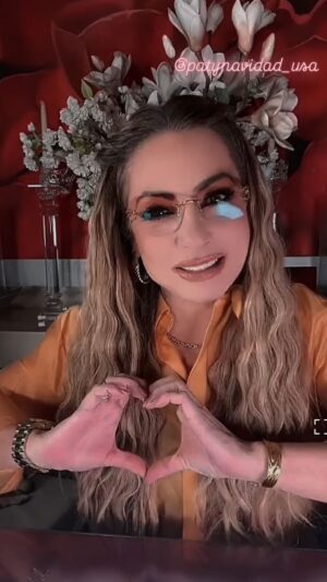 Patricia Navidad Instagram - ~𝓠𝓾𝓮 𝓱𝓪𝓫𝓵𝓮𝓷 𝓭𝓮 𝓶𝓲~ 🫶💫
@patricianavidad_oficial
#PatriciaNavidad #TeamPaty