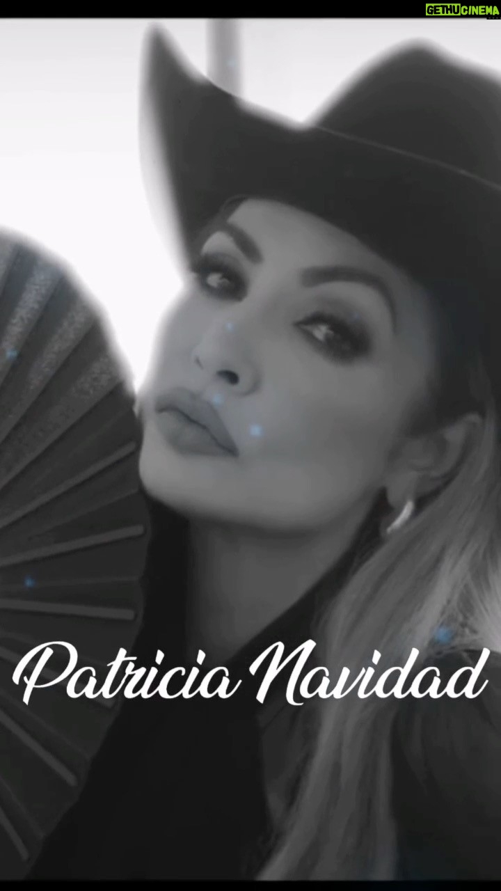 Patricia Navidad - 274 Likes - Gracias por tanto cariño en las primeras horas de estreno de mi nuevo sencillo “Besos y Copas”. ¡Los amoooo! ❤️

#PatriciaNavidad #PatyNavidad #NuevoLanzamiento #Sencillo #BesosYCopas #NuevaMusica #LyricVideo #Musica #NavidadMusic #JOMAMex