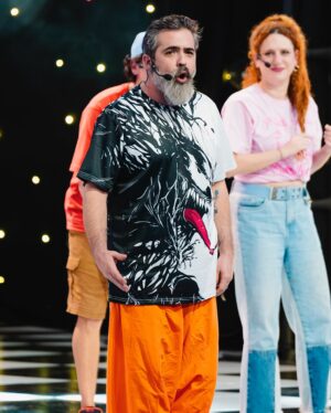 Patricia Portocarrero Instagram - Gente 🔥 no son las 4 y 20 pero ya está de regreso Pablo Saldarriaga 🚬, actor, improvisador, comediante y, básicamente, embajador no oficial de la legislación del cannabis en el Perú. 🤯Ademas, esta semana aparecieron unas payasas 🤡 con un número de clown tan desquiciado que nos hicieron sudar frío, pero igual nos meamos de la risa 😂; y lee bien, porque el tablero de Apuesta Total 🎲💸 esta vez vino con sorpresas que nos dejaron a todos con la mandíbula en el piso💰Conéctate a CTM.
