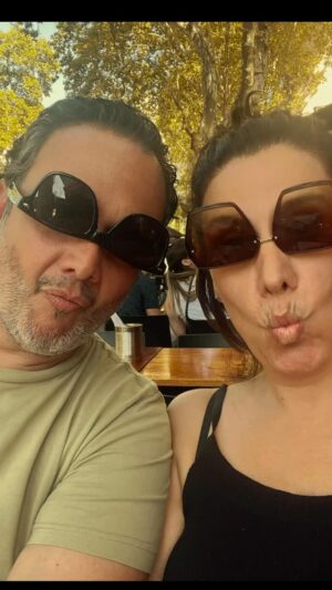 Patricia Portocarrero Instagram - Feliz Aniversario, Amor de mi Vida.
Dos años de casados! Gracias por darme tanto amor y por haberme dado una familia. Eres todo lo que soñé. A tu lado soy más fuerte, a tu lado me siento protegida. Te amo @coachfabriziolava ❤️
#aniversario #amor #esposo #amordemivida❤ #juntos