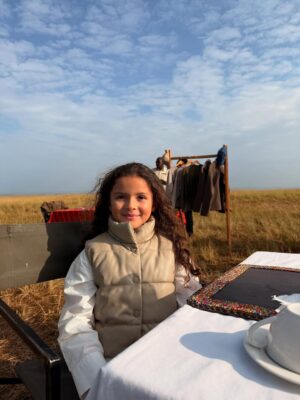 Paula Andrea Betancourt Instagram - Hoy nuestros corazones están de fiesta porque hace 6 años vimos una promesa cumplida, un regalo del cielo, un milagro de Dios!! Llegaste tu hija querida, una princesa que por ta Hoy nuestros corazones están de fiesta porque hace 6 años vimos una promesa cumplida, un regalo del cielo, un milagro de Dios!! Llegaste tu hija querida, una princesa que por tanto tiempo soñamos para completar nuestra obra de amor, y viniste a eso, a llenar nuestro mundo de amor! De ilusión, de esperanza, de fortaleza, de muchas alegrías, a fortalecer nuestra Fe, y como no? Si eres una niña tierna, dulce, cariñosa, noble,muy ocurrente, extrovertida,familiar, con un corazón que rebosa de generosidad!! Te amamos ínfinito y siempre rogamos a la Santísima Virgen María y a papa Dios que caminen a tu lado, que te protejan con su manto sagrado y te hagan una mujer virtuosa! Feliz y bendecido cumpleaños princesa de nuestros corazones! Te amamos! Papá y mamá! 👑👸🏼🌹🌸🌷💐🌺🌼