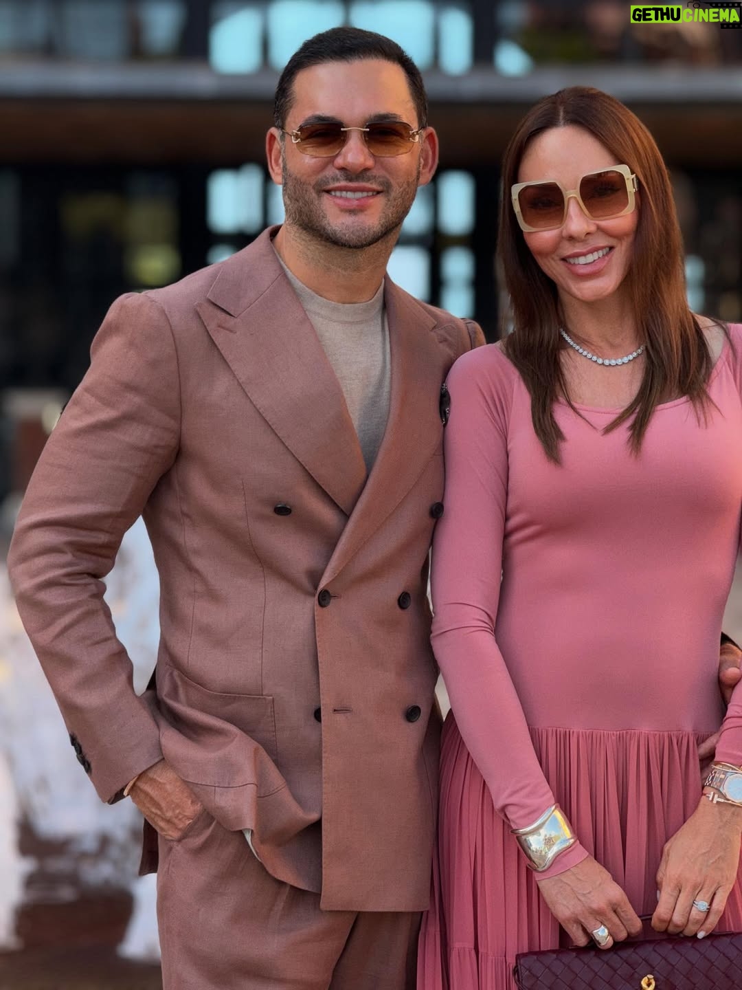 Paula Andrea Betancourt - 9.3K Likes - Primer día de INMODE SUMMIT 2025, una día lleno de mucho aprendizaje, una vez más ratificó la importancia de la mezcla de Morpheus8 con Exosomas para potencializar los resultados y que la recuperación sea mucho más rápida y eficiente. Hoy contamos con la participación de mi colega @alfredohoyosmd Orgullo Colombiano, dejando el nombre de nuestro país por lo alto. @inmode.col 🙏🥂