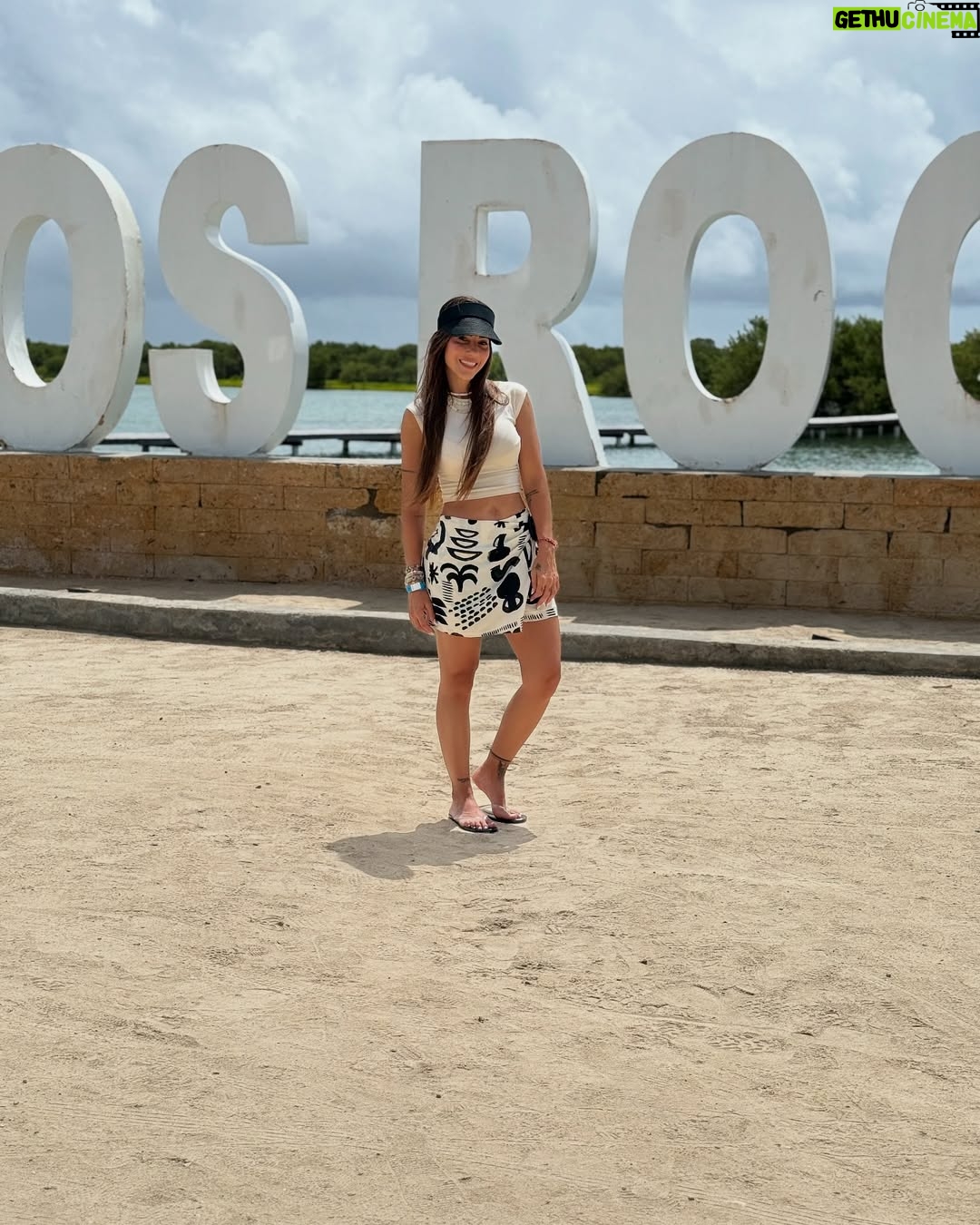 Paula Bevilacqua - 22.3K Likes - Gracias por unos días tan maravillosos @posadalalangostalosroques tuve un cumple maravilloso, llevo de buenas energías y súper consentida ! 

Totalmente recomendada, luego les dejo más datos, ir a los Roques siempre será una de@mis opciones 🔝 

Les dejé un recuento en fotos ustedes vean y digan cuál es la más bella !! 

#cumple #losroques #vzla #playa
