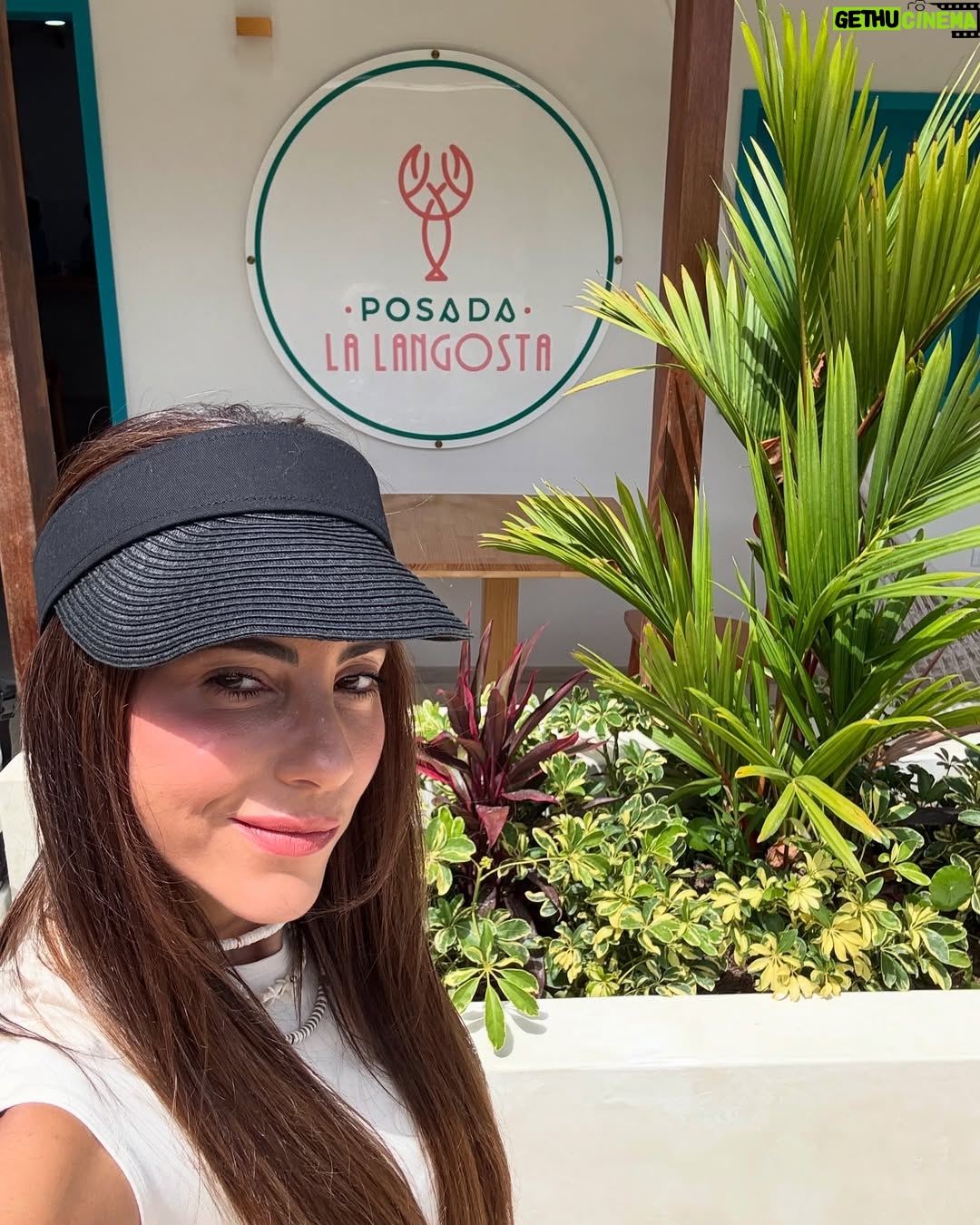 Paula Bevilacqua - 22.3K Likes - Gracias por unos días tan maravillosos @posadalalangostalosroques tuve un cumple maravilloso, llevo de buenas energías y súper consentida ! 

Totalmente recomendada, luego les dejo más datos, ir a los Roques siempre será una de@mis opciones 🔝 

Les dejé un recuento en fotos ustedes vean y digan cuál es la más bella !! 

#cumple #losroques #vzla #playa