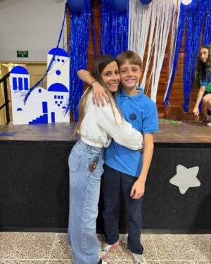 Paula Bevilacqua Instagram - Nos fuimos a 1er año mi príncipe 🤴 @cristoballander5 aún nos queda mucho por recordar pero cada logro debemos celebrarlo y disfrutarlo.
Aquí estamos papá y yo para seguirte guiando con amor, aprendiendo juntos !!
Te amamos 🫶 @lander_cris
Los videos y recuerdos en fotos siempre nos ayudarán a revivir momentos mágicos !
#hijos #amor #logros