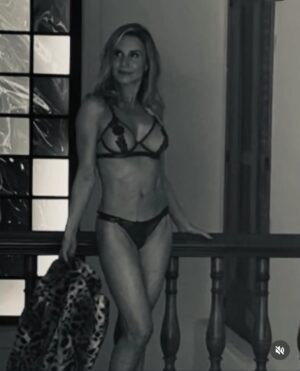 Paula Burlamaqui Instagram - Ta na hora desse inverno acabar, não acham?