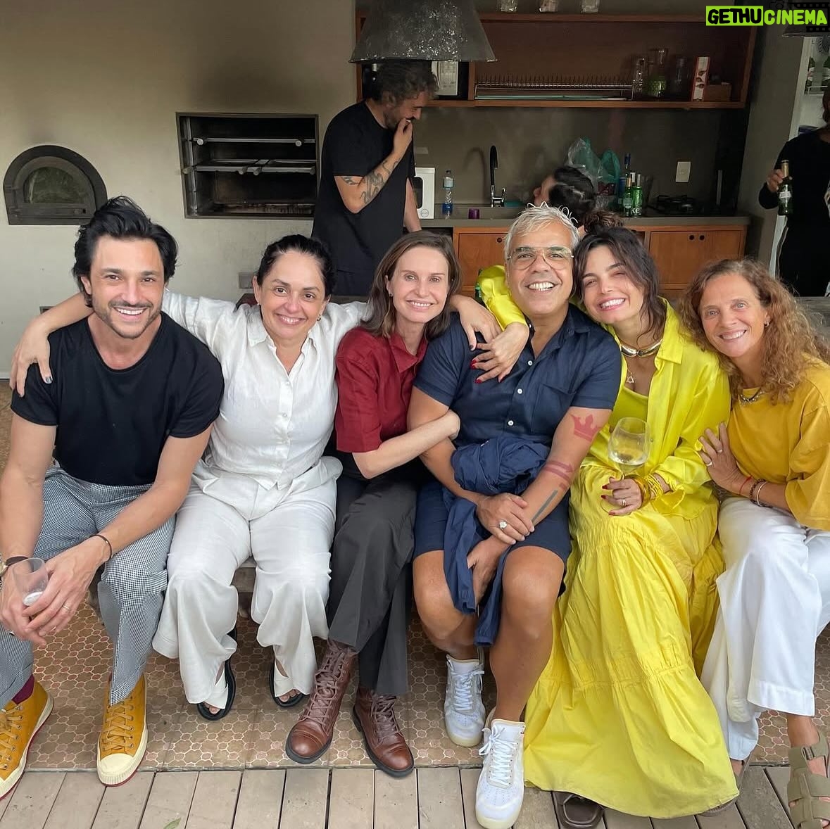 Paula Burlamaqui - 1.3K Likes - Domingão com amigos, cachorros e crianças ta bom ou não ta?❤️❤️❤️❤️❤️❤️❤️❤️❤️❤️❤️ @heloisaperisse @emanuellearaujo @fabiulaa @luismirandaator @nandodiniz @lp.montenegro @jeniffer_nascimento @rainercadete @eva_atocha  @luanamartau