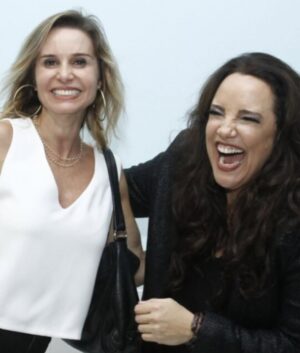 Paula Burlamaqui Instagram - Hj é dia dessa artista incrível amada por todos @sigaanacarolina , minha deusa te desejo tudo de melhor❤️