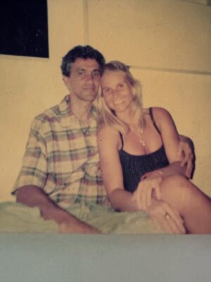 Paula Burlamaqui Instagram - @caetanoveloso meu amigo querido , que sorte ter vc na minha vida todos esses anos,feliz niver tudo de melhor, te amo❤️