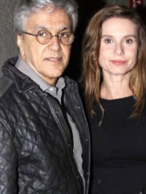 Paula Burlamaqui Instagram - @caetanoveloso meu amigo querido , que sorte ter vc na minha vida todos esses anos,feliz niver tudo de melhor, te amo❤️