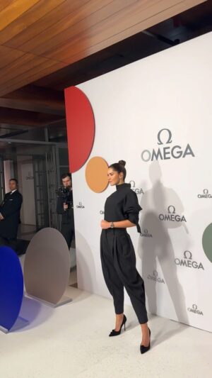 Paulina Vega Instagram - Gran noche con @omega @joyeriaglauser ⨠Celebrando #aquaterrashades