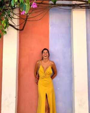 Paulina Vega Instagram - Hope you had a good laugh today ❤️😊 A moment in Cartagena Colombia, one of my favorite places in the world.