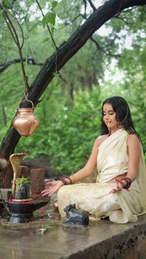 Payal Panchal Instagram - सावन ą¤ą„ ą¤Ŗą¤¹ą¤²ą„ ą¤øą„ą¤®ą¤µą¤¾ą¤° ą¤ą„ ą¤ą¤Ŗ ą¤øą¤ą„ ą¤ą„ ą¤¹ą¤¾ą¤°ą„ą¤¦ą¤æą¤ बधाą¤ā¦.ā¤ļøš©šš»
Mua - @garimamundra_makeup_studio šø - @unknownartist255
.
.
.
.
.
.
.
.
.
.
.
.
.
.
.
z.
.
.
#payalpanchal #instagram #instagood #explore #reels #homepage #foryoupage #instalike #harharmahadev #jayshreemahakal #instalike #sawansomvar #sawan