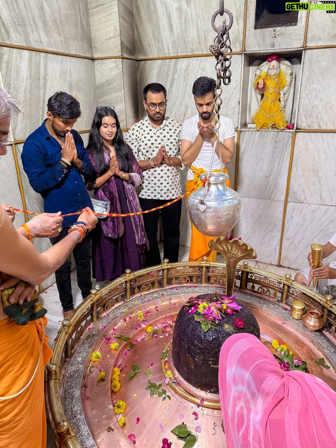 Payal Panchal - 166.8K Likes - जितनी भी उलझनें हैं मेरे जीवन की,
सबका हल आपकी भक्ति में है महाकाल…..🙏🏻❤️ 
@rahulmandarsha @butwhyvinod @chhota_22_2 
.
.
.
.
.
.
.
.
.
.
.
.
#payalpanchal #instagram #ɪɴsᴛᴀɢᴏᴏᴅ #instagood #explore #foryoupage #homepage #mahakal #jayshreemahakal #mahadev #harharmahadev #12jyotirling #ujjain #ujjainkerajamahakal