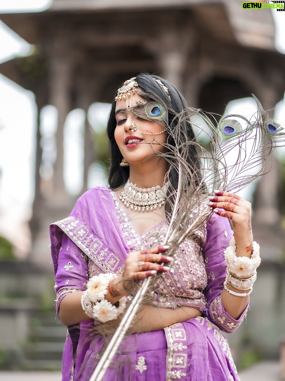 Payal Panchal - 113.4K Likes - नन्द के आनंद भयो, जय कन्हैया लाल की
हाथी-घोड़ा पालकी, जय कन्हैया लाल की
जन्माष्टमी की हार्दिक शुभकामनाएँ ❤️ 
pc :- @shootout__lover__ 
makeup :- @reflection_saloon47 
costume & jewellery :- @dulhadulhansringar 
edit :- @viishueditx 
.
.
.
.
.
.
.
.
.
.
.
.
.

.
#payalpanchal #payal #instagram #instagood #explore #janmashtami #janmashtamispecial #happyjanmashtami #janmaashtmi2025 #ʀᴀᴅʜᴇʀᴀᴅʜᴇ #radheradhe #jayshreekrishn #kanha