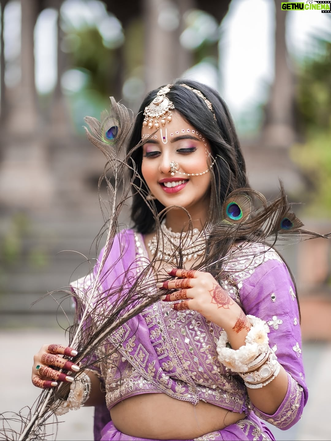 Payal Panchal - 113.4K Likes - नन्द के आनंद भयो, जय कन्हैया लाल की
हाथी-घोड़ा पालकी, जय कन्हैया लाल की
जन्माष्टमी की हार्दिक शुभकामनाएँ ❤️ 
pc :- @shootout__lover__ 
makeup :- @reflection_saloon47 
costume & jewellery :- @dulhadulhansringar 
edit :- @viishueditx 
.
.
.
.
.
.
.
.
.
.
.
.
.

.
#payalpanchal #payal #instagram #instagood #explore #janmashtami #janmashtamispecial #happyjanmashtami #janmaashtmi2025 #ʀᴀᴅʜᴇʀᴀᴅʜᴇ #radheradhe #jayshreekrishn #kanha