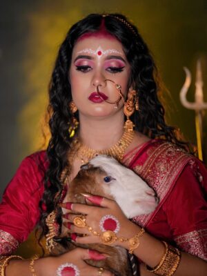 Payal Panchal Instagram - वह ą¤ą„ ą¤°ą„ą¤¤ą¤¾ ą¤¬ą¤¹ą„ą¤¤ ą¤¹ą„ ą¤ą¤¬ ą¤
ą¤Ŗą¤Øą„ ą¤®ą¤¾ą¤ ą¤øą„ ą¤¬ą¤æą¤ą¤”़ता हą„
ą¤¬ą¤¹ą„ą¤¤ सहम ą¤ą¤¾ą¤¤ą¤¾ ą¤¹ą„ ą¤ą¤¬ ą¤ą¤Øą„ą¤øą¤¾ą¤Øą„ ą¤°ą„ą¤Ŗ ą¤®ą„ą¤ ą¤°ą¤¾ą¤ą„ą¤·ą¤øą„ą¤ ą¤ą„ ą¤¦ą„ą¤ą¤¤ą¤¾ हą„
ą¤ą¤øą¤ą¤¾ ą¤Øą¤Øą„ą¤¹ą¤¾ दिल सवाल ą¤ą¤°ą¤¤ą¤¾ हą„
माą¤, यह ą¤ą„सा ą¤øą¤ą¤øą¤¾ą¤° हą„ā¦.š
pc :- @shootout__lover__
makeup :- @makeupartist_payal_
jewellery :- @siddhornamentsjewellery
Hairs :- @hairdo_by_sona05
.
.
.
.
.
.
.
.
.
.
.
.
.
.
#payalpanchal #payal #instagram #instagood #explore #foryouapge #homepage #explore #photo #matarani #maa #navrati #vegan #insta #navratri2025 #photoofthedday