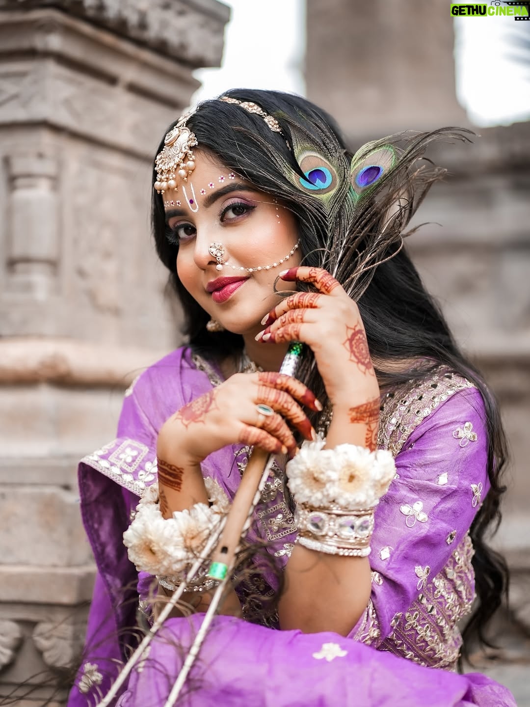 Payal Panchal - 113.4K Likes - नन्द के आनंद भयो, जय कन्हैया लाल की
हाथी-घोड़ा पालकी, जय कन्हैया लाल की
जन्माष्टमी की हार्दिक शुभकामनाएँ ❤️ 
pc :- @shootout__lover__ 
makeup :- @reflection_saloon47 
costume & jewellery :- @dulhadulhansringar 
edit :- @viishueditx 
.
.
.
.
.
.
.
.
.
.
.
.
.

.
#payalpanchal #payal #instagram #instagood #explore #janmashtami #janmashtamispecial #happyjanmashtami #janmaashtmi2025 #ʀᴀᴅʜᴇʀᴀᴅʜᴇ #radheradhe #jayshreekrishn #kanha