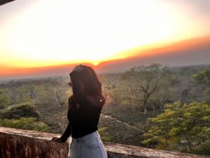 Payal Ray Instagram - Perfect sunset🌻✨
#sunset #instagram #black #outfit #fypシ