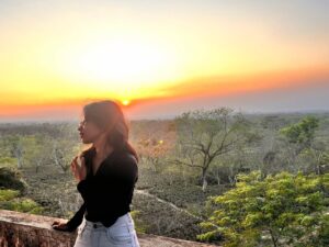 Payal Ray Instagram - Perfect sunset🌻✨
#sunset #instagram #black #outfit #fypシ