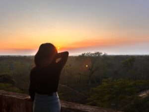 Payal Ray Instagram - Perfect sunset🌻✨
#sunset #instagram #black #outfit #fypシ