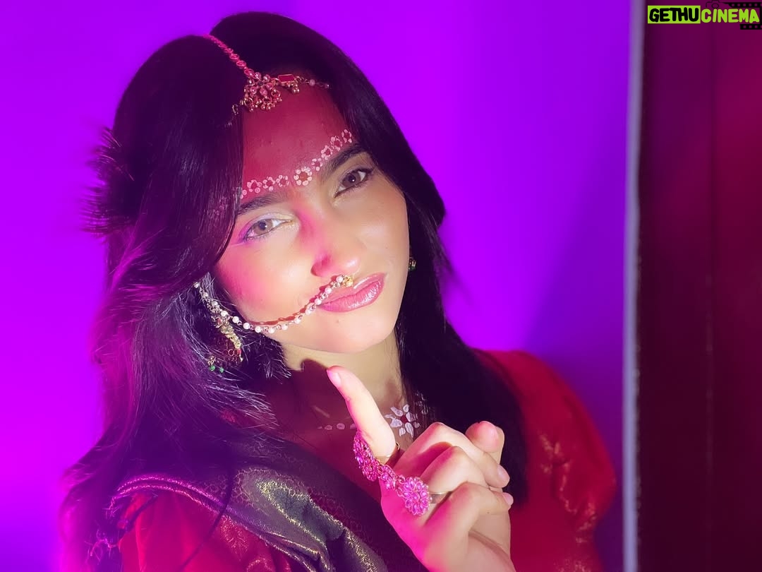 Payal Ray - 3 Likes - Kaha hai mera Kanha!!!😭🦚🪷

#krishna #radha #janmastami #fypシ
