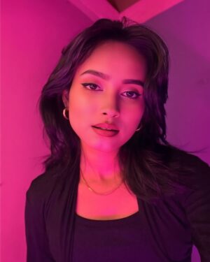 Payal Ray Instagram - Latina makeup on Indian girl 🔥💀
#latinamakeup #instagram #trend #post #latina #indian #outfit #black #browngirl #explore #foryou #fypシ