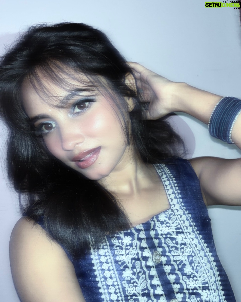 Payal Ray - 3 Likes - आँखें तेरी कितनी हसीं!!👀🩵🌷
.
.
.
.
.
.
.
#explore #foryoupage #explorepage #instagram #traditional #blue #outfit #kurti #love #kurtifashion #fyp