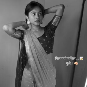 Payal Ray Instagram - आपकी नज़रों ने समझा !!👀
.
.
.
.
.
.
.
.
.
.
.
.
#old #saree #blackwhite #blackphoto #oldsong
#explorepage #explore #explorepage #desi #reels #reelitfeelit #instagood #fyp #desilook #desifashion #indian #indianfashion #indianwear #trending #trendingreels #trendy #fypシ