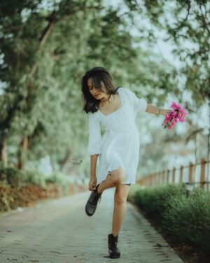 Payal Ray Instagram - Bad girlll💋
📸:@photography.saikat THANK YOU
.
.
.
.
.
.
.
.
#instagram #fypシ #explore #white #outfit #photoshoot #outdoor #outdoorshoots #post #like
