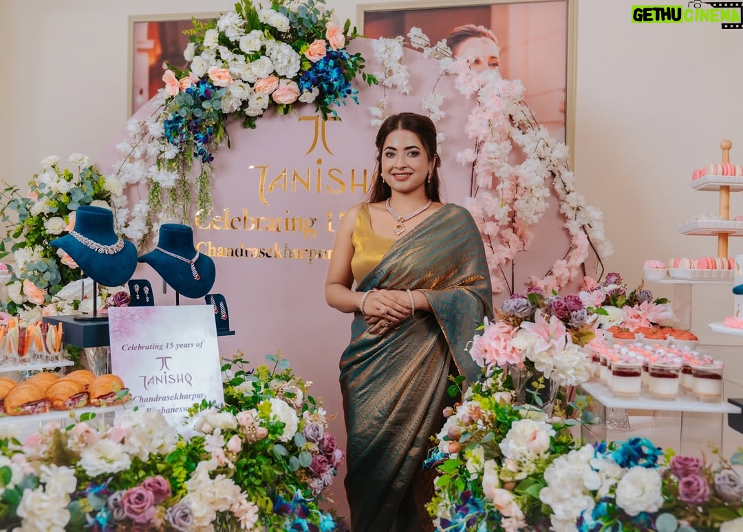 Payal Routray - 52.8K Likes - Celebrating 15 Glorious Years of Chandrasekharpur, Tanishq.

The largest and only Craft Store in Chandrasekharpur invites you to be part of a spectacular anniversary celebration. Discover over 10,000 exquisite designs starting from just ₹15,000.

Don’t miss the opportunity and enjoy:
✨ Up to 20% off on making charges of gold jewellery
✨ Up to 20% off on the value of diamond jewellery
✨ ₹101 off per gram on gold jewellery purchase
✨ 100% exchange value on your old gold — bought from any jeweller
T&C apply

What are you waiting for? Visit Chandrasekharpur Tanishq and celebrate in style at Odisha’s one-of-a-kind craft store — a grand 10,000 sq. ft. showroom with ample parking and a luxurious shopping experience like no other.

#ChandrasekharpurTanishq #15YearsOfTrust #JewelleryWithLove #CelebrateWithChandrsekharpur
#OdishaJewellery #GoldForEveryOccasion #DiamondDreams #CraftedInOdisha
#LuxuryJewellery #GoldLove #TimelessDesigns #ChandrasekharpurStyle #shopinstyle