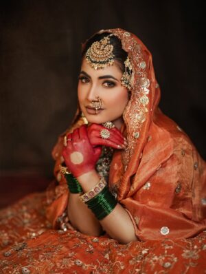 Payal Routray Instagram - नूरानी🍁
Makeup by @s.s._makeover
Hair by @bloomeranghairandmakeup
Shot by @bijanpattnayakphotography
#post #postoftheday #fyp #explore #instagram #trending #instagood #girls #makeup