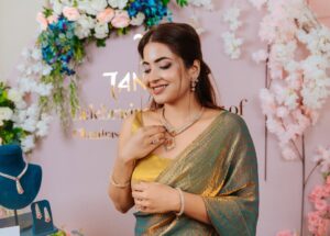 Payal Routray Instagram - Celebrating 15 Glorious Years of Chandrasekharpur, Tanishq.
The largest and only Craft Store in Chandrasekharpur invites you to be part of a spectacular anniversary celebration. Discover over 10,000 exquisite designs starting from just ₹15,000.
Don’t miss the opportunity and enjoy:
✨ Up to 20% off on making charges of gold jewellery
✨ Up to 20% off on the value of diamond jewellery
✨ ₹101 off per gram on gold jewellery purchase
✨ 100% exchange value on your old gold — bought from any jeweller
T&C apply
What are you waiting for? Visit Chandrasekharpur Tanishq and celebrate in style at Odisha’s one-of-a-kind craft store — a grand 10,000 sq. ft. showroom with ample parking and a luxurious shopping experience like no other.
#ChandrasekharpurTanishq #15YearsOfTrust #JewelleryWithLove #CelebrateWithChandrsekharpur
#OdishaJewellery #GoldForEveryOccasion #DiamondDreams #CraftedInOdisha
#LuxuryJewellery #GoldLove #TimelessDesigns #ChandrasekharpurStyle #shopinstyle
