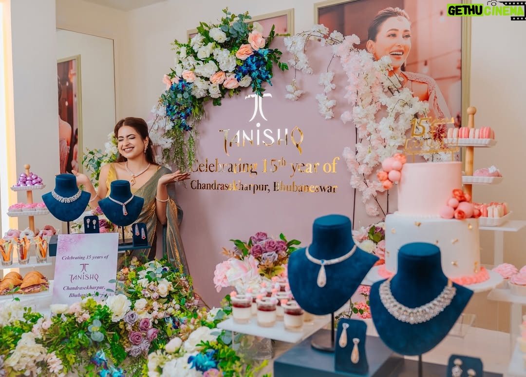 Payal Routray - 52.8K Likes - Celebrating 15 Glorious Years of Chandrasekharpur, Tanishq.

The largest and only Craft Store in Chandrasekharpur invites you to be part of a spectacular anniversary celebration. Discover over 10,000 exquisite designs starting from just ₹15,000.

Don’t miss the opportunity and enjoy:
✨ Up to 20% off on making charges of gold jewellery
✨ Up to 20% off on the value of diamond jewellery
✨ ₹101 off per gram on gold jewellery purchase
✨ 100% exchange value on your old gold — bought from any jeweller
T&C apply

What are you waiting for? Visit Chandrasekharpur Tanishq and celebrate in style at Odisha’s one-of-a-kind craft store — a grand 10,000 sq. ft. showroom with ample parking and a luxurious shopping experience like no other.

#ChandrasekharpurTanishq #15YearsOfTrust #JewelleryWithLove #CelebrateWithChandrsekharpur
#OdishaJewellery #GoldForEveryOccasion #DiamondDreams #CraftedInOdisha
#LuxuryJewellery #GoldLove #TimelessDesigns #ChandrasekharpurStyle #shopinstyle