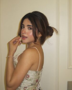 Payal Tosyan Instagram - You feel like a Sunday morning in a world that rushes.🍃
