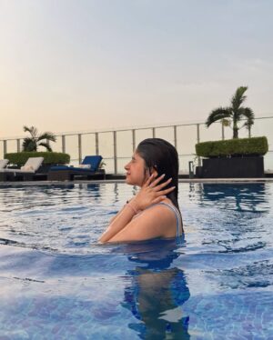 Payal Tosyan Instagram - Water you looking at? 😭🐳