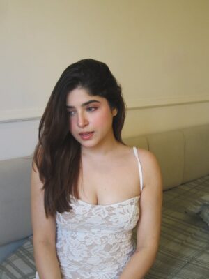 Payal Tosyan Instagram - Finding her
Wearing: @gplt.in