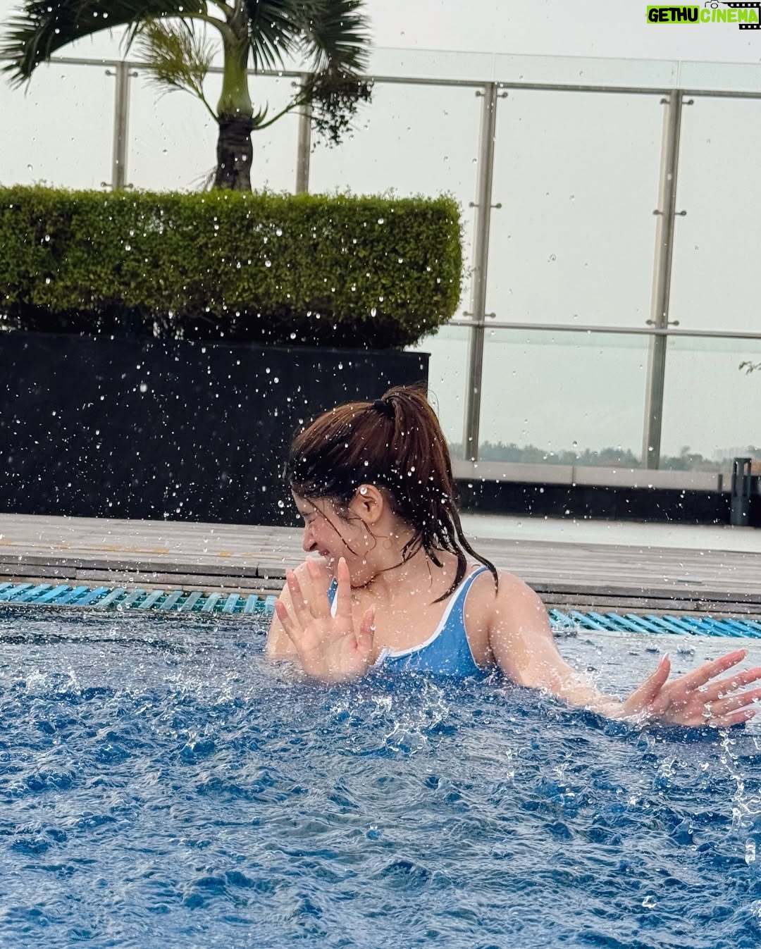 Payal Tosyan - 18K Likes - Water you looking at? 😭🐳