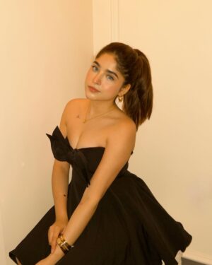 Payal Tosyan Instagram - Blame it on the dress 🎬
Wearing: @blamox.in