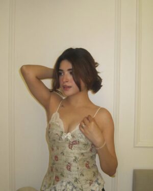 Payal Tosyan Instagram - You feel like a Sunday morning in a world that rushes.🍃