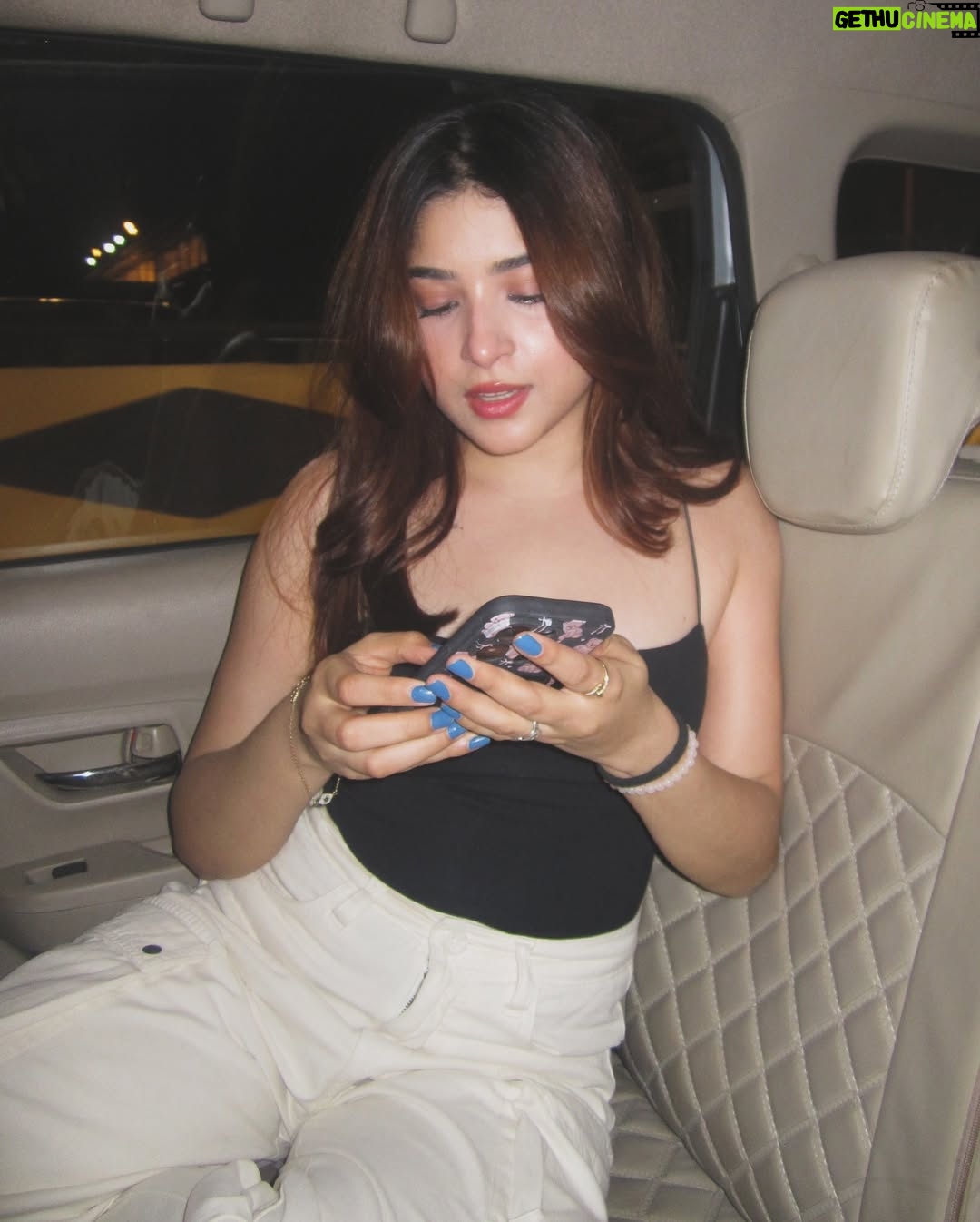 Payal Tosyan - 24.5K Likes - Don’t honk just stare