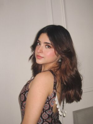 Payal Tosyan Instagram - Heer. 🏵️
Wearing: @zardozitales