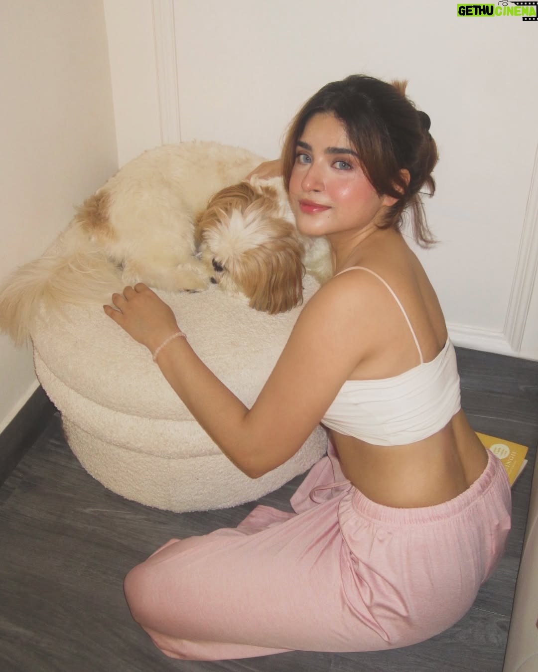 Payal Tosyan - 36.4K Likes - Cutest prop 🐶