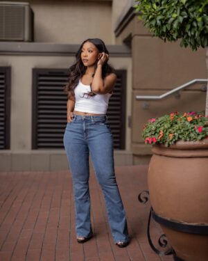 Pearl Modiadie Instagram - Denim for every mood, every move, and every moment.
Styled by me and available at @edgarsfashion .
Which look is your fave? #EdgarsDenim
Frame 1&2 : Kelso Pearl Belted WideLeg Jean - Dark Wash Ink
Headscarf - Edgars
Frame 3&4 : FREE2BU - Barrel Denim - Black Rinse Wash
Top - FREE2BU
Hat - Kelso
Bag - Edgars
Frame 5&6 : Kelso Straight Denim jean, Denim jacket shirt and denim hat
Frame 7&8 : Kelso Anklegrazer Skinny Denim Jean - Light Grey and Kelso light grey casual T-shirt
Bag - Edgars
Frame 9&10 : Kelso Floral Embroidered Mom Jean - Salty Light Wash
And white Kelso shirt
Frame 11&12 : Kelso WideLeg denim - blue
Kelso white casual t-shirt
Scarf - Edgars
Frame 13&14 : GUESS Sexy Flare High Rise jeans
GUESS casual top
Frame 15&16 : Levi’s Curvy Hirise Super Skinny Jean - Blue
#EdgarsFashion #EdgarsDenim