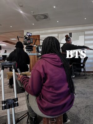 Pearl Modiadie Instagram - Ready? Set 🎬 Go!!
#setlife #actress
A few weeks in, a few more to go! 🖤