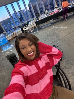 Pearl Modiadie Instagram - Ready? Set 🎬 Go!!
#setlife #actress
A few weeks in, a few more to go! 🖤